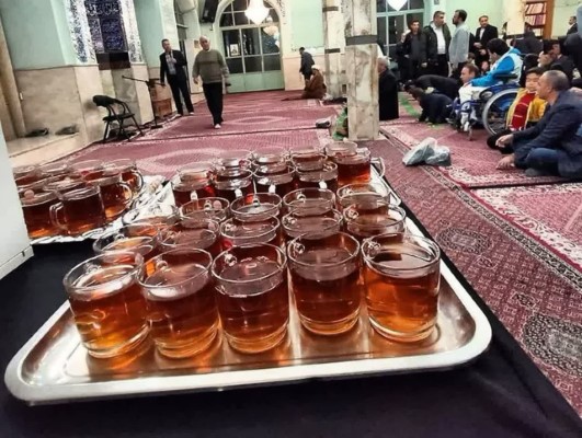 اسکان اضطراری ۱۰۰ مسافر در راه مانده به علت برف و یخبندان در امامزاده ابراهیم (ع) زنجان