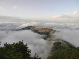  ییلاق دیزاب آببر (جاذبه طبیعی) در استان زنجان، شهرستان طارم واقع شده است.دیزاب چمنزار وسیع و سرسبزی دارد که در انتهای این دشت چشمه ای نیز وجود دارد.