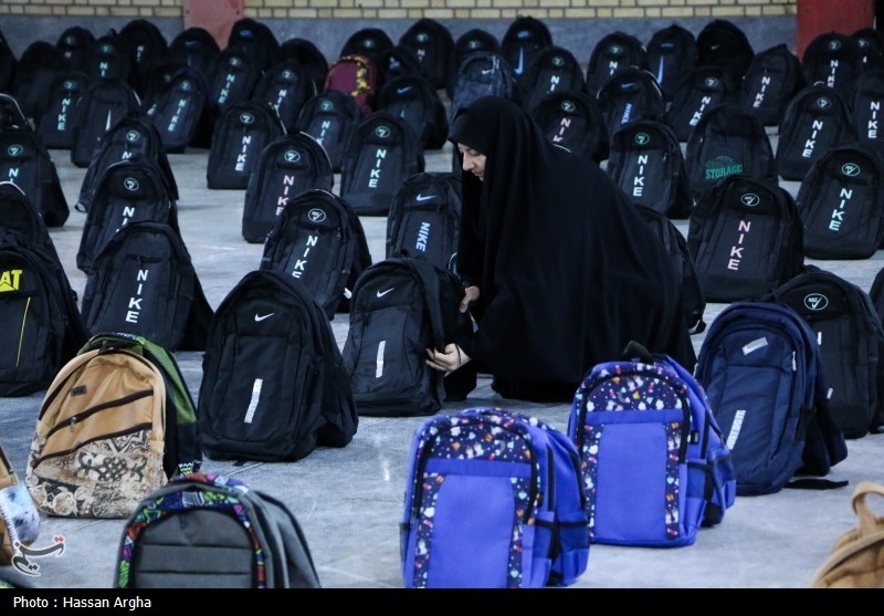 رزمایش مهربانی برای دانش آموزان نیازمند زنجانی 