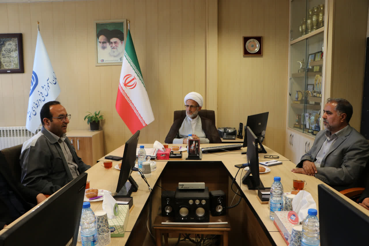 حضور حجت الاسلام جواد جعفری در اداره کل آموزش فنی و حرفه‌ای استان زنجان